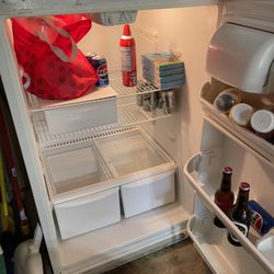 Refrigerator for sale Frigidaire
