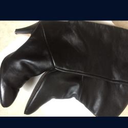 Boots Women Size 9