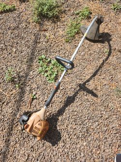 Toro straight shaft trimmer  with  2 attachments