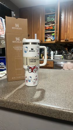 Hello Kitty Stanley
