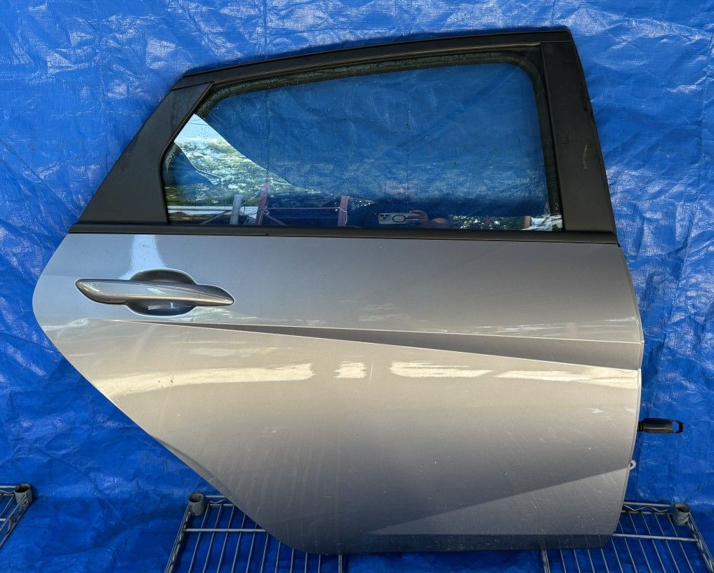 2021-2023 HYUNDAI ELANTRA REAR RIGHT PASSENGER DOOR ASSEMBLY GRAY