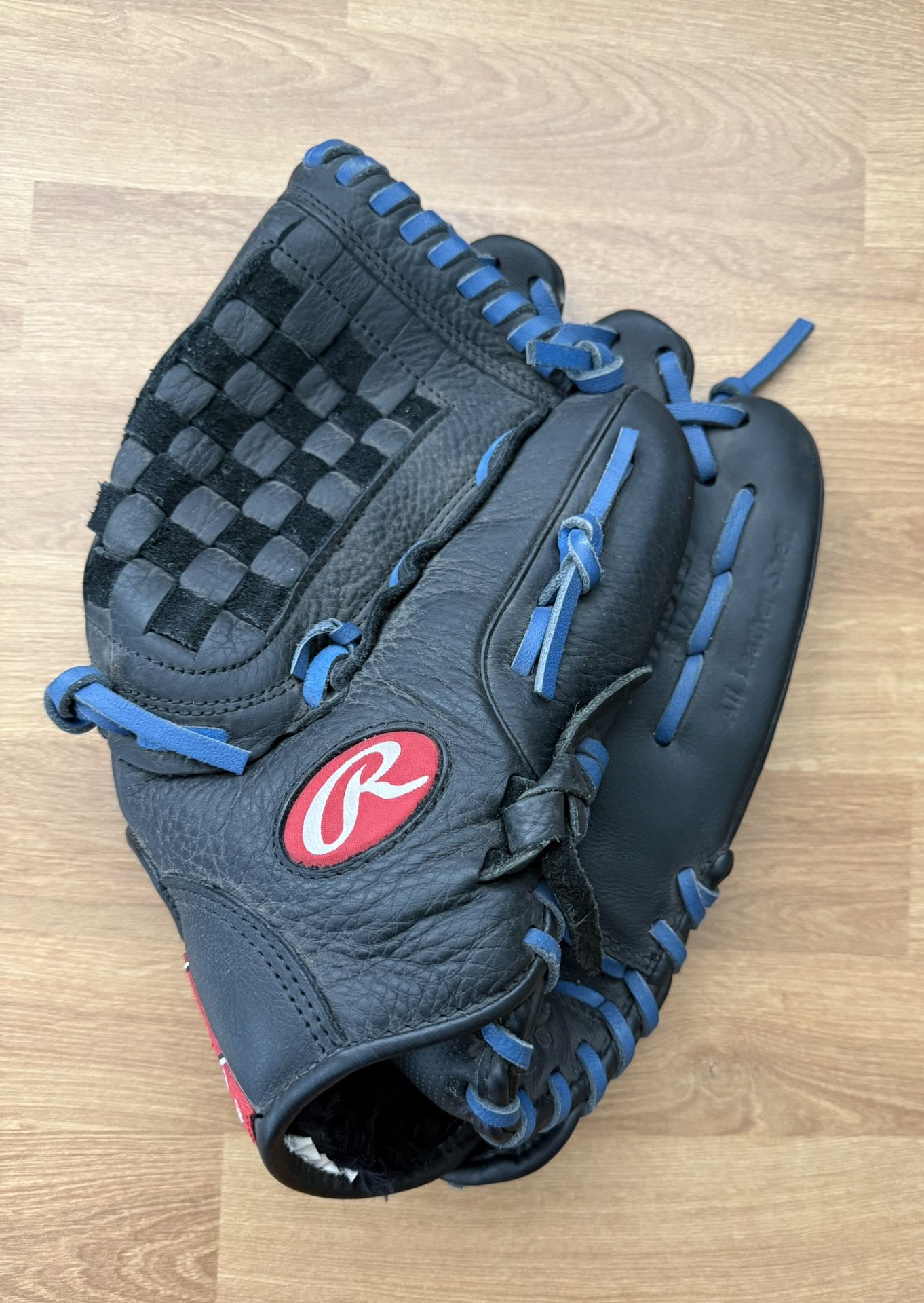 Rawlings Youth Baseball Glove 11.5”