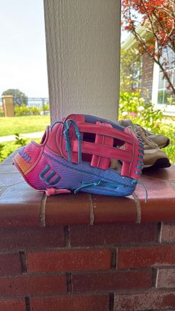 A2000 Glove