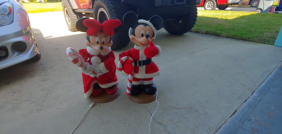 Electric 2 ft tall Mickey and Minnie mouse Christmas Disney