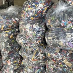 Lego 10 Pound Bags Of Random Mixed Bulk Legos