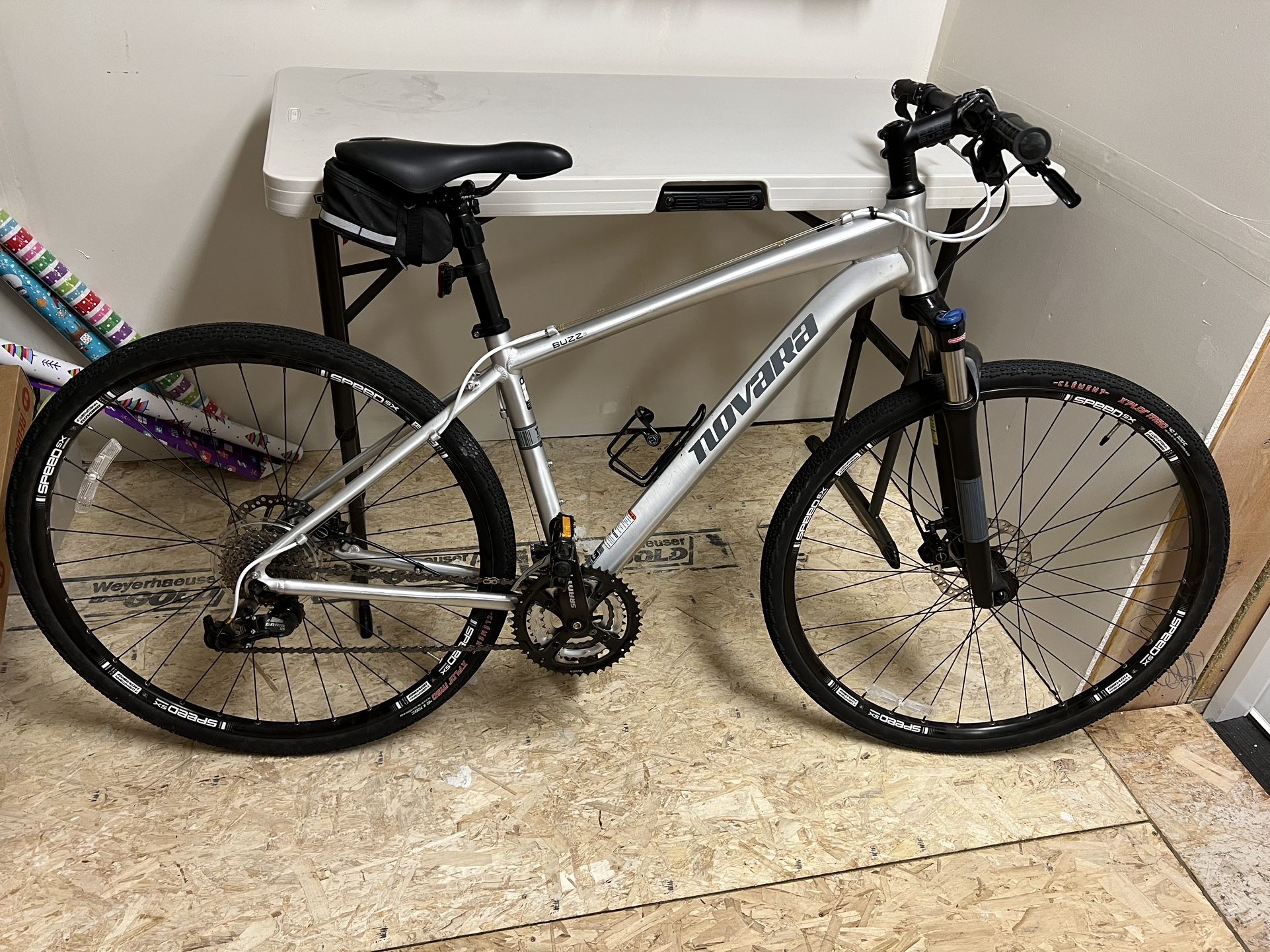Novara Buzz X Hybrid Commuter Bicycle