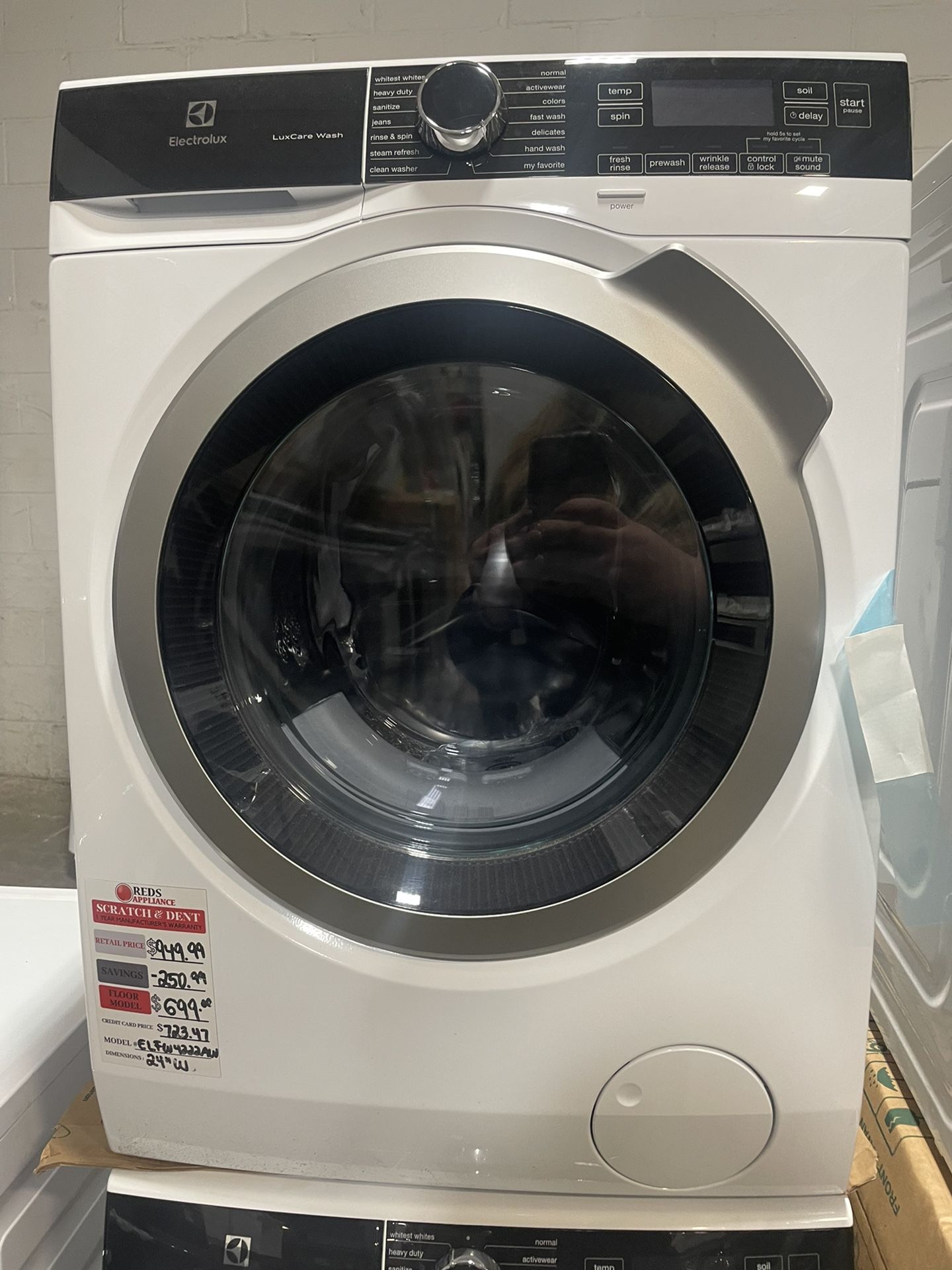 24 Inch Front Load Washer Electrolux New