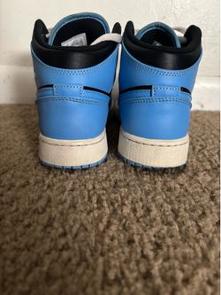 Jordan 1 Mid University Blue