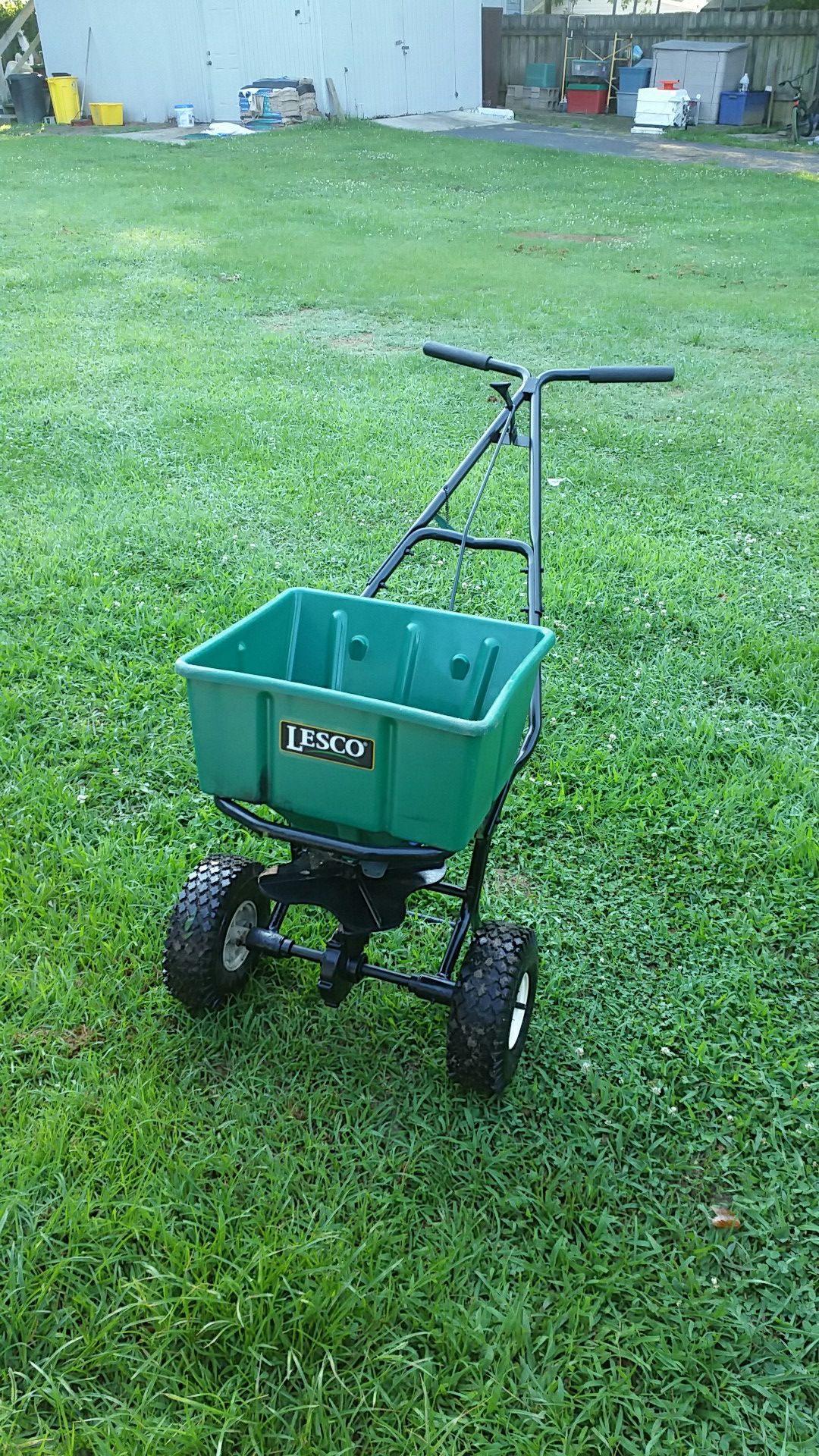50lb CAPACITY LESCO COMMERCIAL SPREADER for Sale in Pasadena, MD OfferUp