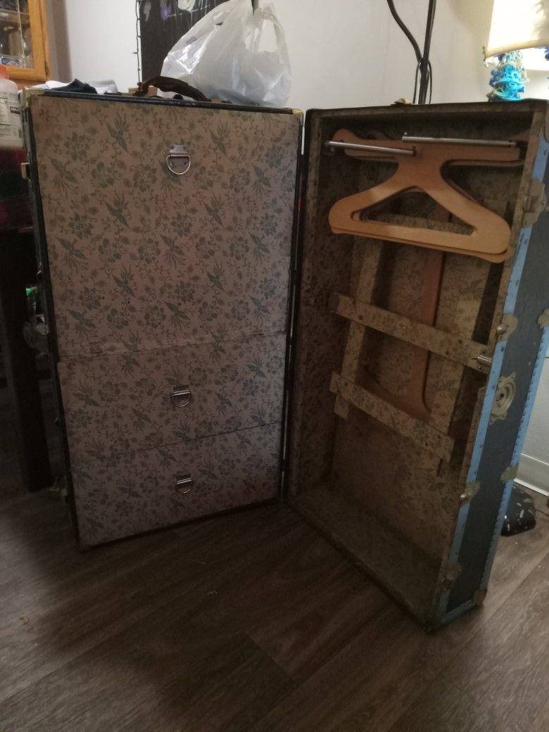 Vintage Trunk
