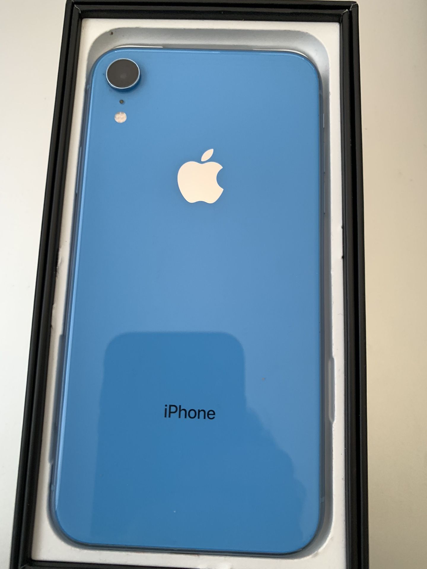 Iphone XR 64GB ANY CARRIER Blue ANY CARRIER