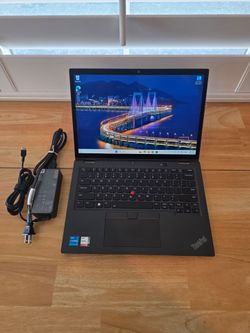Lenovo Thinkpad Touchscreen laptop 2025
