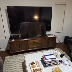 samsung 83 inch for parts (back one)
