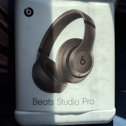 Beats Studio Pro  (brown )
