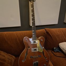 Eastwood classic 4 Bass Guitar + Hardcase