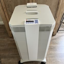 Air Purifier -IQ Air HealthPro Plus