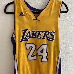 Laker Kobe Jersey Size Sm 