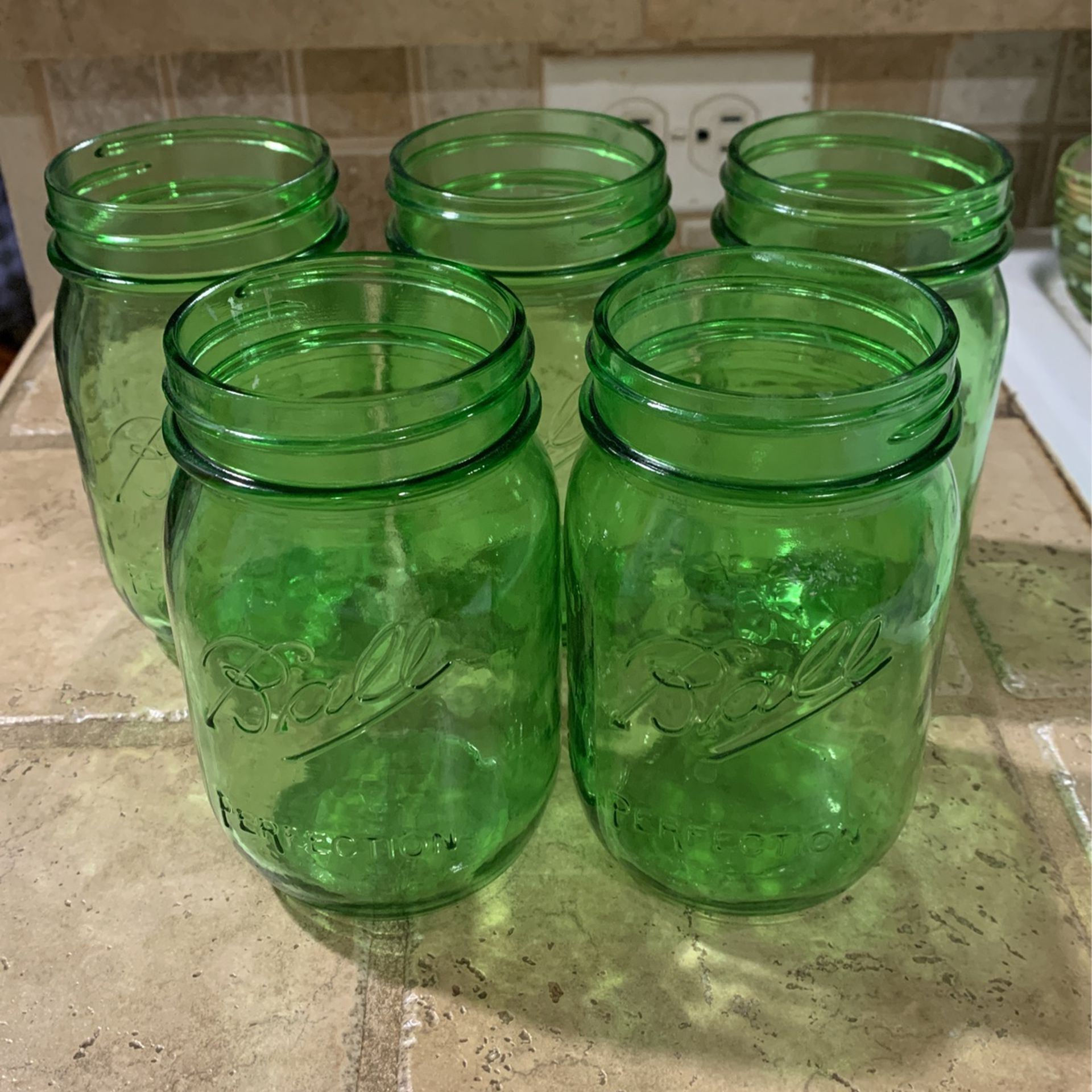 Vintage-Antique Set Of 5 Green Mason Jars