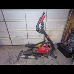 Spirit E-Glide Elliptical 