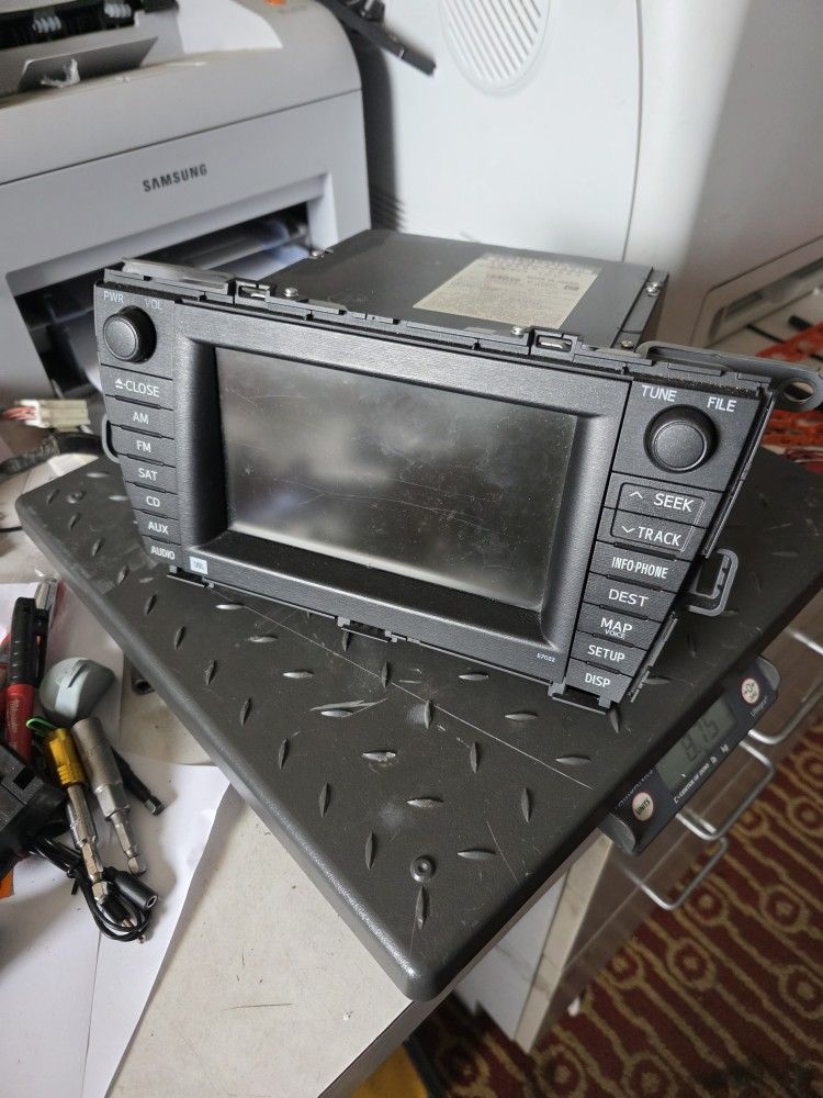 2010-2011 Toyota Prius Hybrid JBL E7022 Touchscreen Radio 86120-47390 NAVIGATION