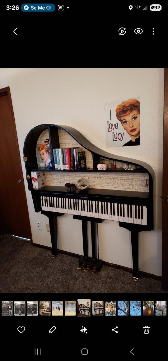 Piano Shelf 