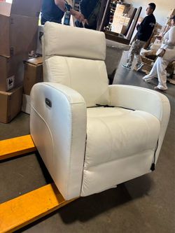 ❤️🔥 Corvin 30.5" W Leather Swivel Glider Dual-Power Recliner. $340