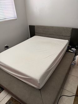 Queen bed and bed frame
