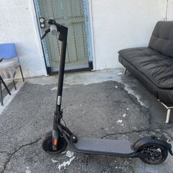 Ninebot e-scooter 