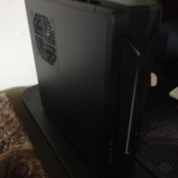 ITX/SFF Gaming PC: Ryzen 7 7700, RX 7800XT