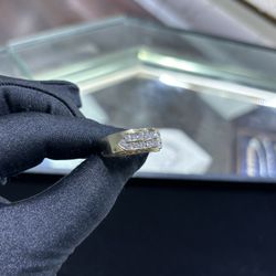 10k Gold Diamond Ring