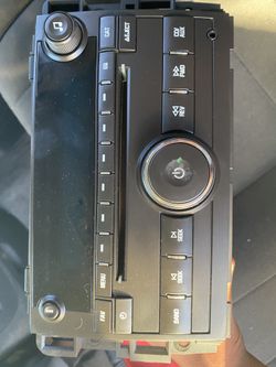 2009 Chevy Silverado stock stereo