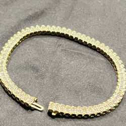 14k Gold Diamond tennis bracelet