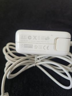 Apple Power Adaptor for MacBook 45W