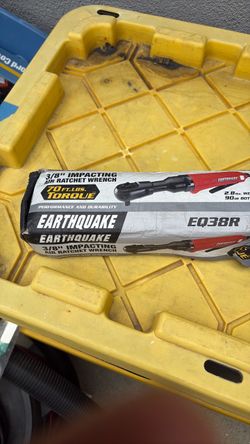 Earthquake EQ38R 3/8" Impacting Air Ratchet Wrench