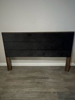 Size Queen Upholstered headboard