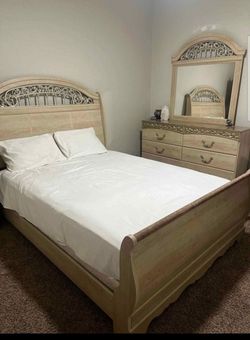 3 Piece Queen Bedroom Set