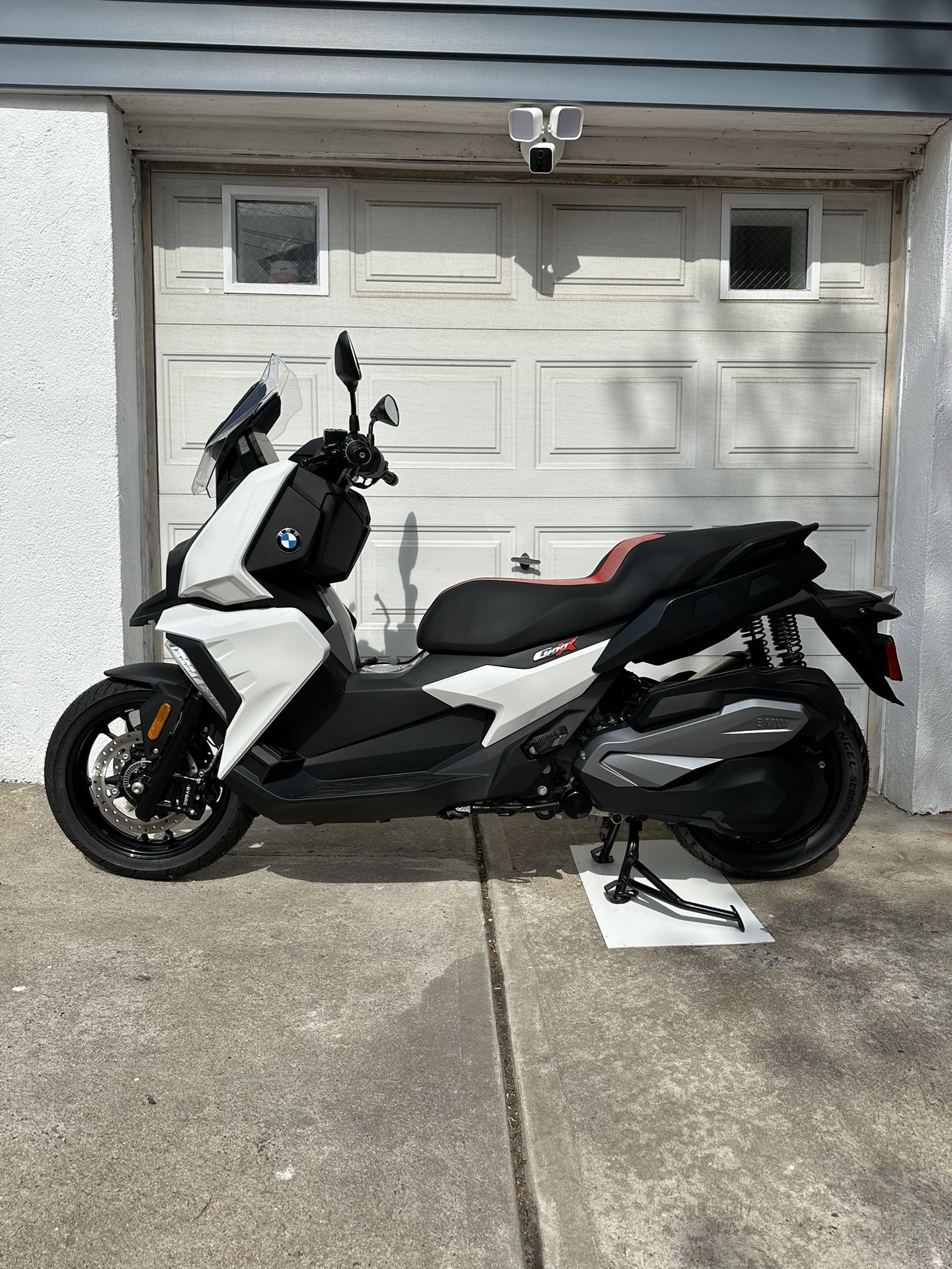 2019 BMW C400x