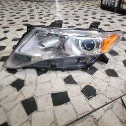 2009 To 2016 Toyota Venza Left Headlight