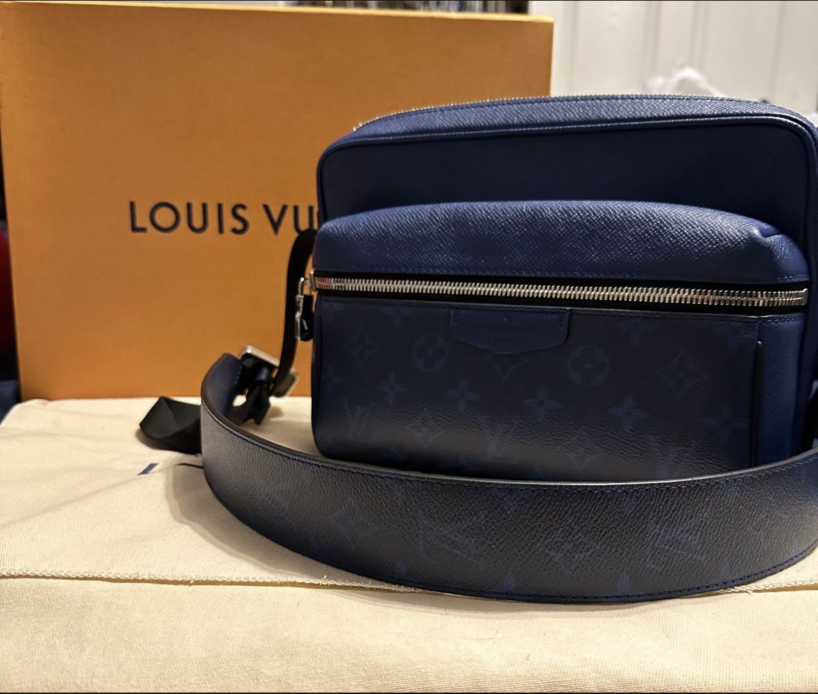 Louis Vuitton Outdoor Messenger Bag