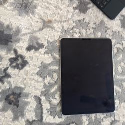 iPad And Keyboard Fourth Generation 