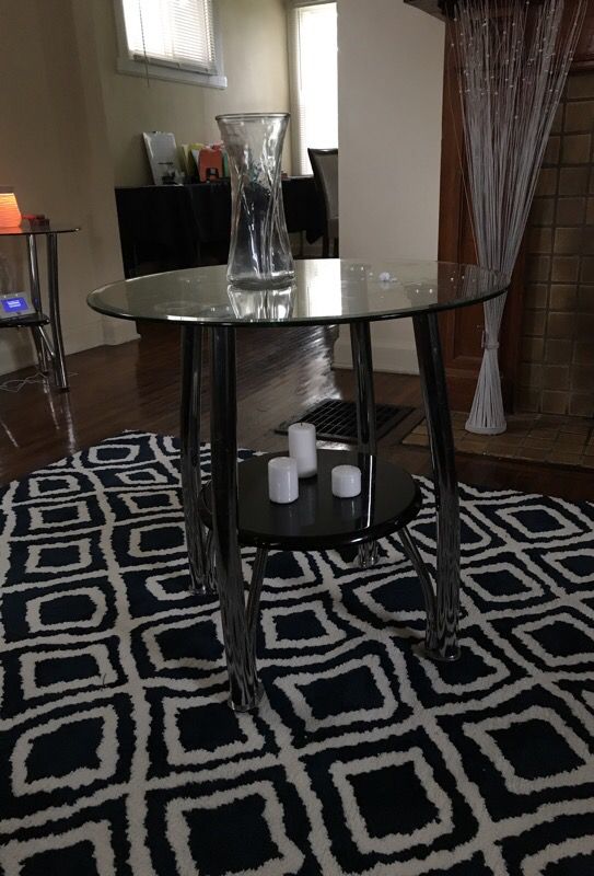 3 End tables