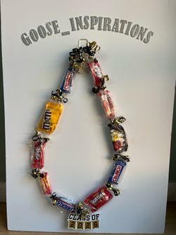 GRADUATION CANDY LEIS