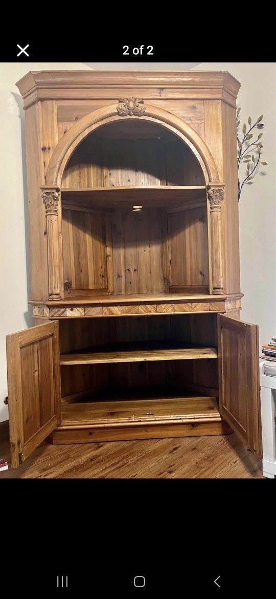 Corner Cabinet 