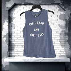 Modern Lux Grayish Blue Tank Top w White Worn Look Letters “Don’t Know and Don’t Care Women Medium