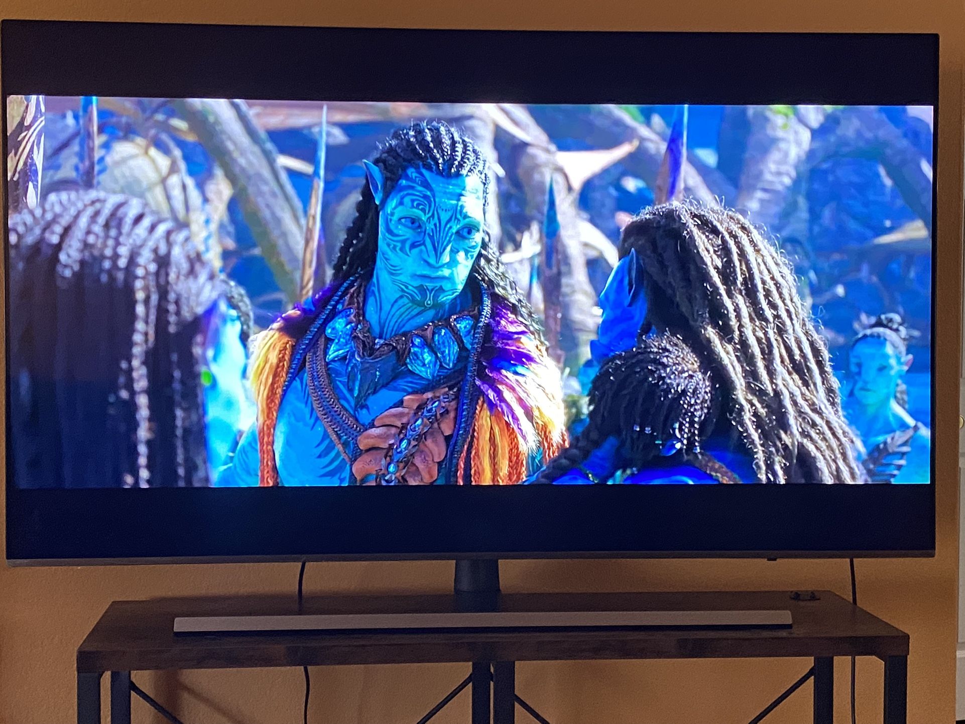 65” Samsung 8 Series LED Smart TV 4K UltraHD - UN65NU8000F