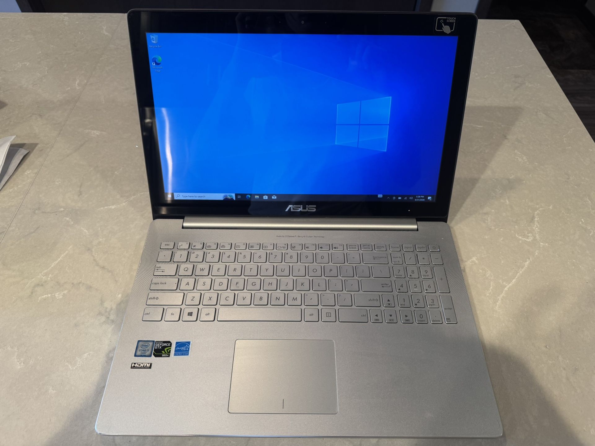 ASUS ZenBook Pro – i7, 16GB RAM, 512GB SSD, GTX 960M, Touchscreen