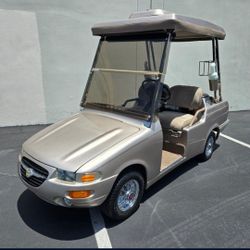 2005 Western 100 4-Passenger Non-Lifted 42-Volt Golf Cart