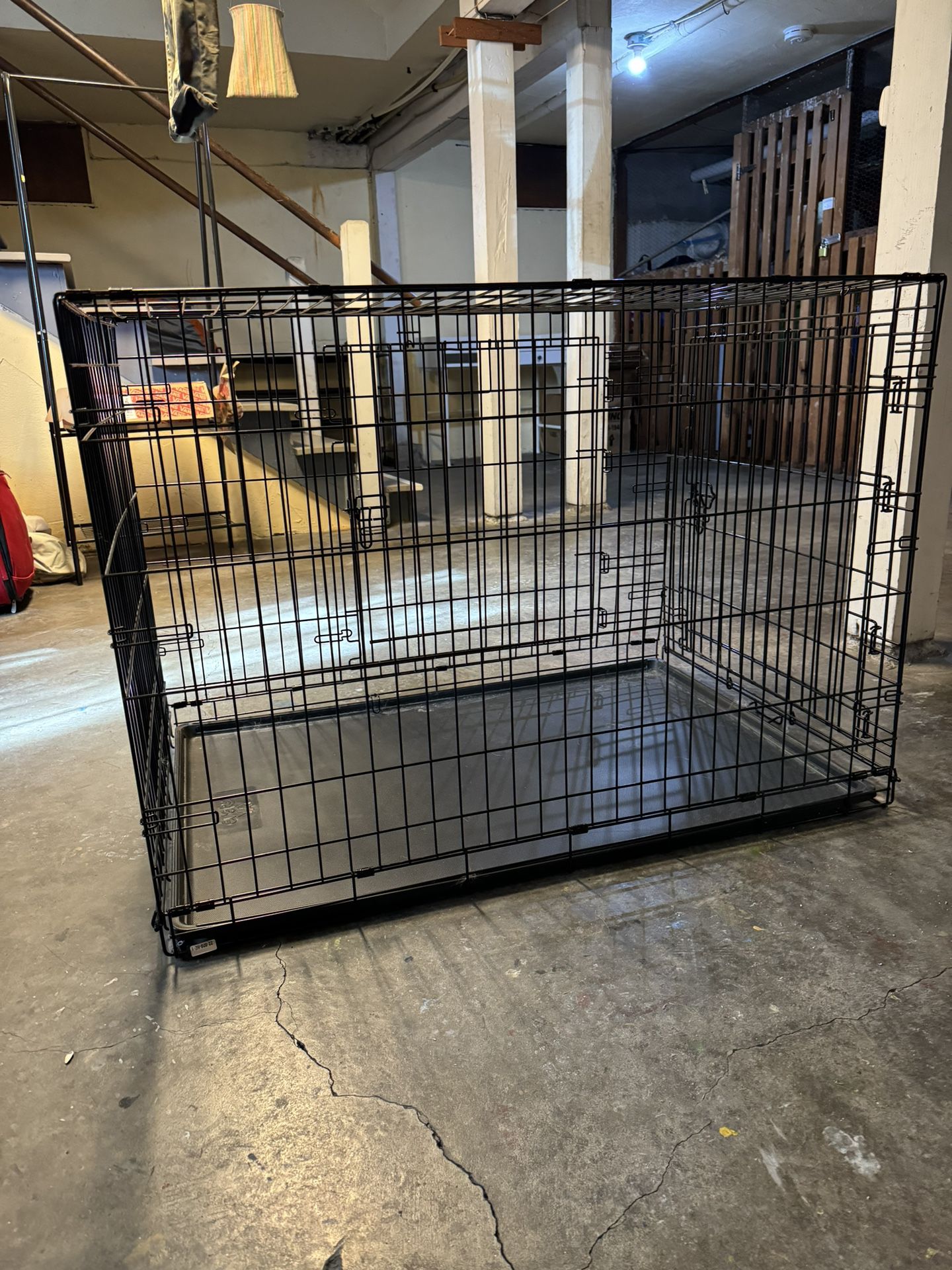 LARGE Dog Crate 28X42