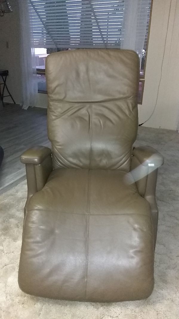 Zero gravity chair for Sale in Tucson, AZ - OfferUp