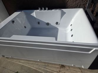 Bathtub Jacuzzi